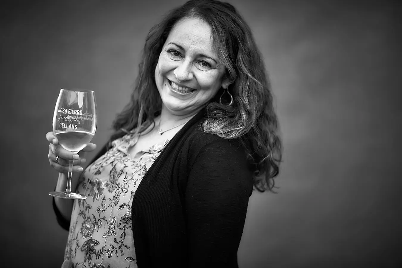 Rosa Fierro Cellars_ winemaker Rosa Fierro - Courtesy of Ron Essex Photography.jpg